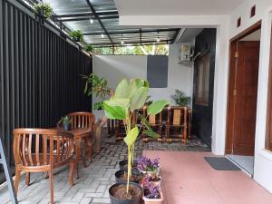 Αίθριο ή υπαίθριος χώρος στο M2 Homestay Jogja