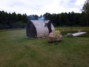 Gallery image of Pine Valley Villa - beautiful nature, jacuzzi, sauna, cozy log house in Inturkė +61 photos
