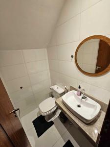 Koupelna v ubytování Linda Casa 2 qrts Churrasqueira garagem Resende RJ