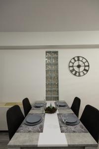 Fotografie z fotogalerie ubytování Fay's Mirror Apartment v destinaci Kateríni