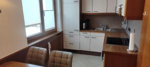 Kuchnia lub aneks kuchenny w obiekcie Ferienwohnung Hafner
