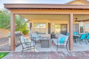 Siseõu või muu väliala majutusasutuses Luxe Gilbert Oasis - Close to Spring Training