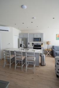Η κουζίνα ή μικρή κουζίνα στο Dutch Caribbean Residence B