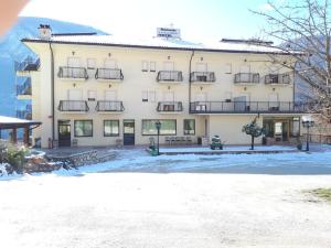 The building in which a szállodákat is located