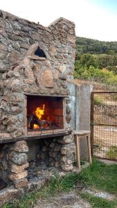 エル・トルノにあるVilla del Jerteの石窯