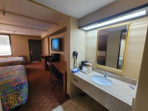 TV a/nebo společenská místnost v ubytování Stay Express Inn Athens