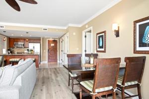 KBM Resorts FREE CAR Honua Kai Hokulani Ocean view 2-Bedroom Condo Sweeping view Best Location HKH-545的休息区
