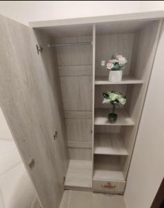Ảnh trong thư viện ảnh của Cozy single bed partition ở Ajman 