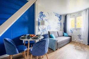 Et opholdsområde på East-Blue Appartement-Luxury