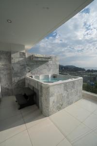 Gallery image of Kata Beach TheView luxurious Condonomium in Kata Beach +26 photos