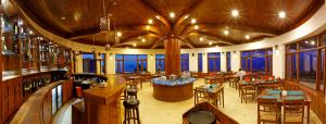 Restoran ili drugo mesto za obedovanje u objektu Rupakot Resort
