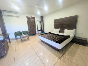 Katil atau katil-katil dalam bilik di 7BHK Hill Villa