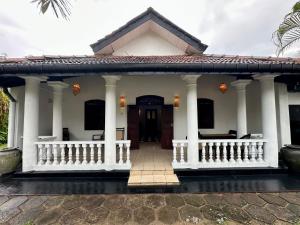 Bangunan di mana terletaknya asrama