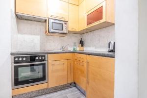 Kép Cozy 1BR - Perfect for Long Stays szállásáról Bécsben a galériában