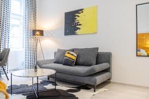 Kép Cozy 1BR - Perfect for Long Stays szállásáról Bécsben a galériában