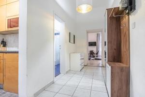 Kép Cozy 1BR - Perfect for Long Stays szállásáról Bécsben a galériában
