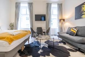 Kép Cozy 1BR - Perfect for Long Stays szállásáról Bécsben a galériában