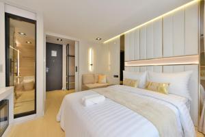 Victora Hostel客房内的一张或多张床位