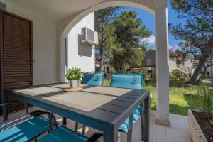 Patio nebo venkovní prostory v ubytování Apartments Lopari