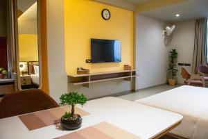 TV a/nebo společenská místnost v ubytování Arpan Retreat