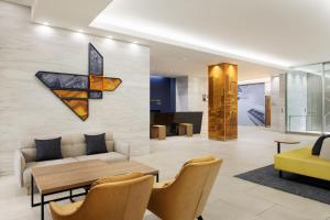 Area soggiorno di Four Points Flex by Sheraton Osaka Umeda