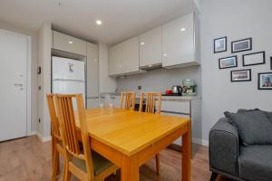 Η κουζίνα ή μικρή κουζίνα στο High Floor Lux Residence
