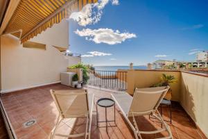 Balkón alebo terasa v ubytovaní 2 Bed Apartment, Big Terrace, Pool, Views + Beach!