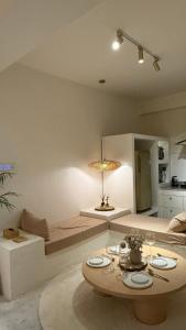 Køkken eller tekøkken på Luxury 2BHK Escape with Hot Tub + 16 billeder