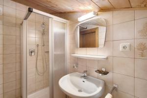 Koupelna v ubytování Bartlhof Refugium-Ritiro + 37 fotografií