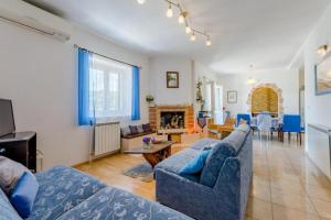 Χώρος καθιστικού στο Comfortable Holiday Home with Terrace