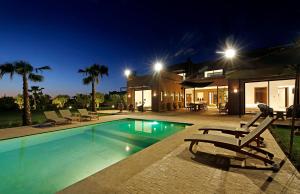 Bazén v ubytování Villa Sbaa Marrakech nebo v jeho okolí