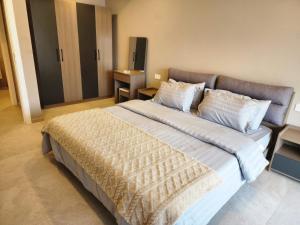 Ένα ή περισσότερα κρεβάτια σε δωμάτιο στο seaview 1 bedroom-kololi sands