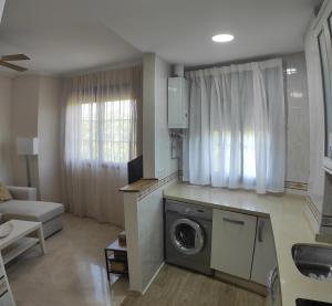 Afbeelding uit fotogalerij van PUENTE ROMANO Miraflores terraza in Córdoba