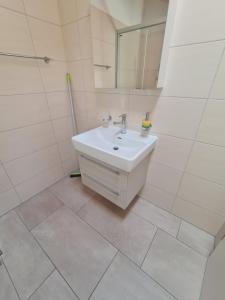 Koupelna v ubytování Jungfrau Penthouse - Aare Jungfrau AG