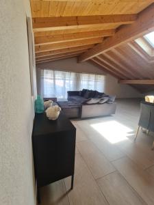 Posezení v ubytování Jungfrau Penthouse - Aare Jungfrau AG