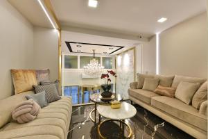 Victora Hostel的休息区