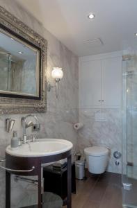 Phòng tắm tại Soenshoern-8-Mitte