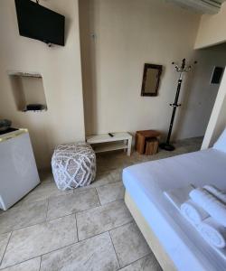 A bed or beds in a room at Villa Panorama
