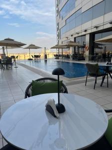 Bazén v ubytování Khabti Grand Hotel nebo v jeho okolí