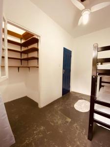 Postel nebo postele na pokoji v ubytování Adios Amigos Hostel + 37 fotografií