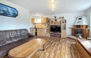 Kuchyň nebo kuchyňský kout v ubytování Ferienhaus Kölpinseeusedom