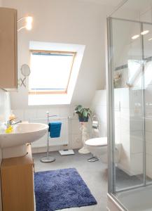 Phòng tắm tại Ferienwohnung an der Allee