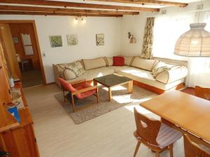 Istumisnurk majutusasutuses Apartment Fink by Interhome