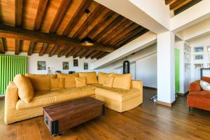 A seating area at Villa Il Girasole