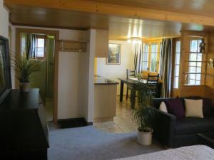 Köök või kööginurk majutusasutuses Apartment Bijou Arnensee by Interhome