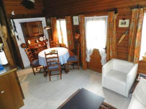 Istumisnurk majutusasutuses Apartment Abnaki- Chalet by Interhome