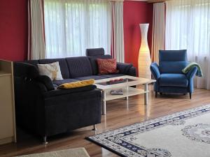 Istumisnurk majutusasutuses Apartment Am Ryschbächli by Interhome