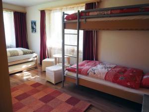 Voodi või voodid majutusasutuse Apartment Am Ryschbächli by Interhome toas