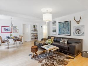 Posezení v ubytování Apartment Bristol Apt-S by Interhome