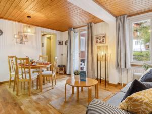 Posezení v ubytování Apartment Bristol Apt-18 by Interhome